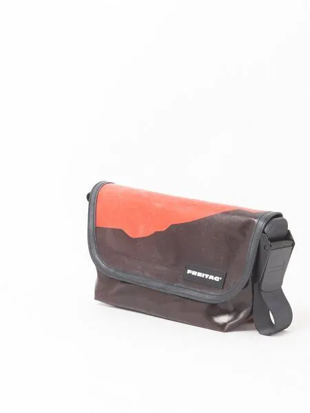Freitag Freitag F41 Hawaii Five-O - red white brown (000004494165) – Produktbild 2 von 3