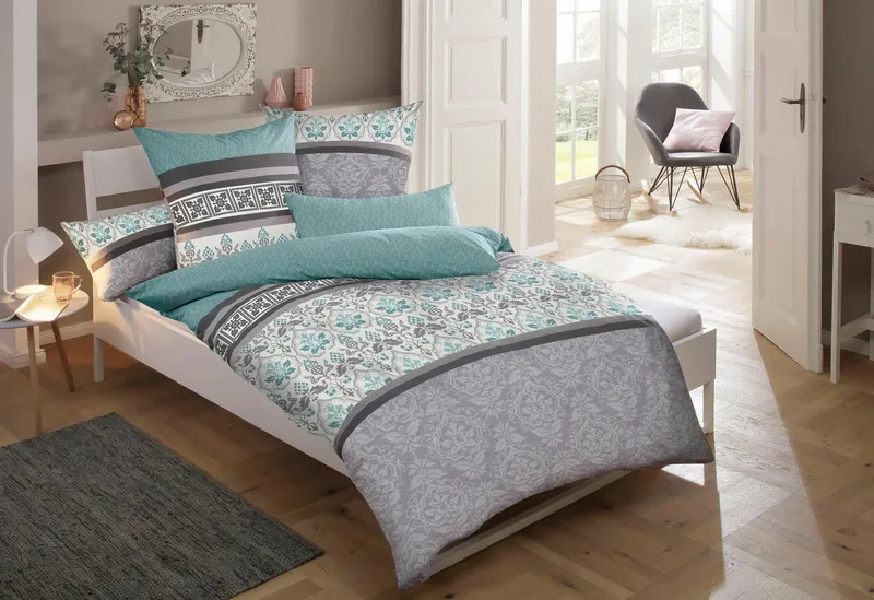 OTTO home Bettwäsche Cremona in Gr. 135x200, 155x220 cm u.a. Bettwäsche-Set mit Ornamenten, Polycotton recycelt, 3 teilig, romantische Bettwäsche in verschiedenen Qualitäten, ab Gr. 135x200 cm, Blau|grau, – Produktbild 1 von 5