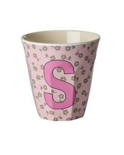 RICE RICE Becher Rice Buchstabenbecher – Melamin Tassen A–Z mit Blumen-Design, BPA-frei, 1-tlg., Melamin – Produktbild 1 von 1