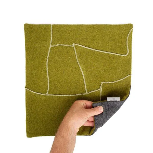 nahtur-design nahtur-design Dekokissen "zero-waste" aus kuscheliger Schurwolle | Unikate, Mira, – Produktbild 4 von 4