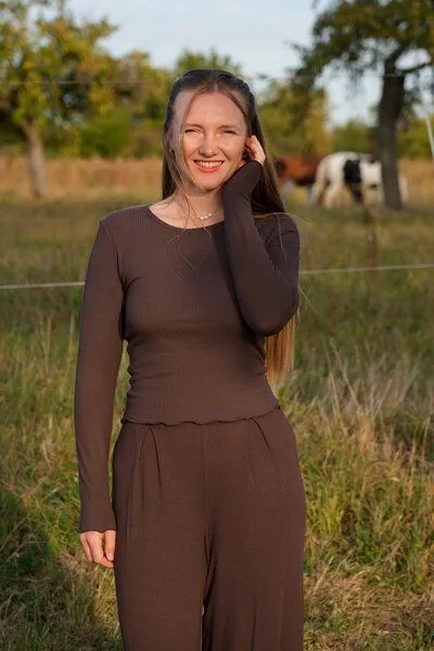 Vivien Joy Vivien Joy Langer Pullover aus Holzfasern TENCEL Modal - Farrah Pulli, Mocha (braun), – Produktbild 1 von 4