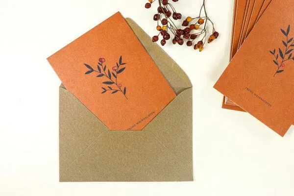 STUDIO KARAMELO STUDIO KARAMELO 10 florale Weihnachtskarten FROHE WEIHNACHTEN mit Zweig – Produktbild 4 von 4