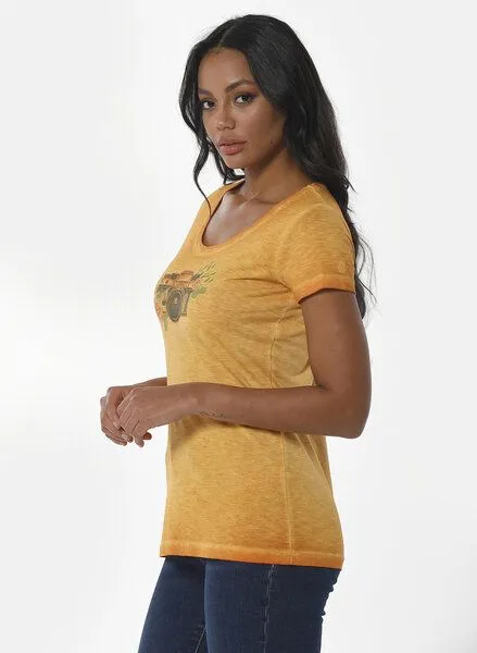 ORGANICATION ORGANICATION Cold Pigment Dyed T-Shirt aus Bio-Baumwolle mit Kamera-Print, Gelb(mango), – Produktbild 3 von 4