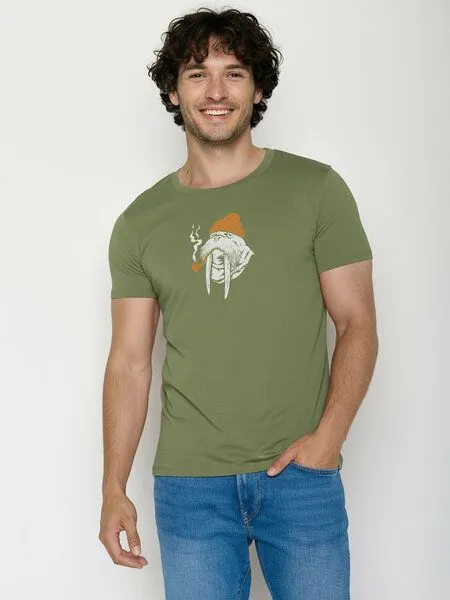 GreenBomb GREENBOMB Smokey Walrus Guide - Sportliches T-Shirt aus Bio-Baumwolle / hochwertiger Print / GOTS / Fair & Vegan, Grün (dark seed), – Produktbild 1 von 4