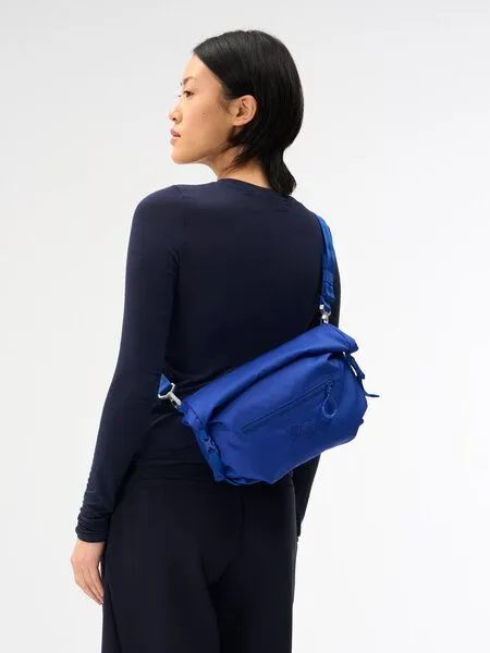 PINQPONQ PINQPONQ Crossbody-Bag Aksel, Ultimate blue, – Produktbild 3 von 5