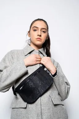 ein garten Studios ein garten Studios hip*star Kork Bauchtasche – Produktbild 1 von 1