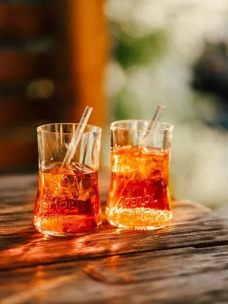 MaBe MaBe 16er Set Aperol Gläser Upcycling aus der 0,7l Flasche mit 16x Glashalm – Produktbild 2 von 4