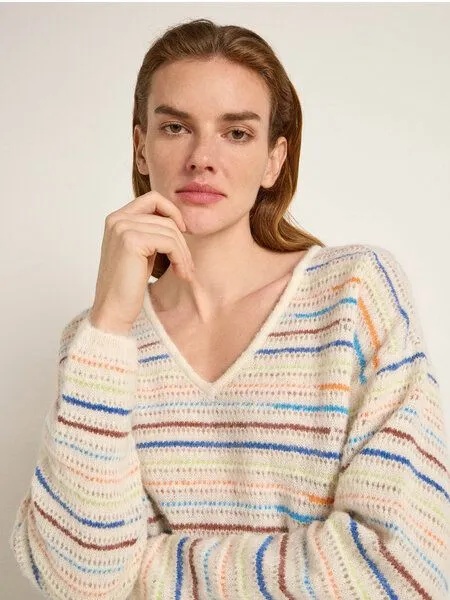 LANIUS LANIUS Streifenpullover mit V-Ausschnitt aus Alpakawolle mit Bio-Baumwolle, Off white, – Produktbild 4 von 4