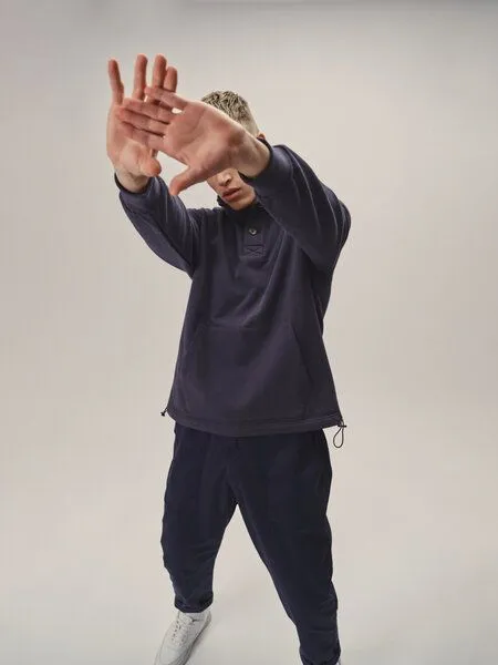 WOTE WOTE Stehkragen Sweatshirt aus Bio-Baumwolle, Dunkelblau, – Produktbild 2 von 2