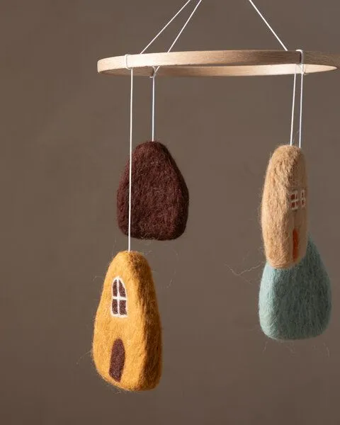 2 Stories 2 Stories Gamla Hus Baby Mobile – Produktbild 4 von 4