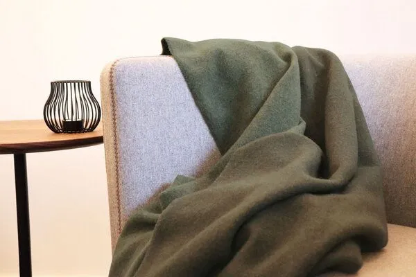 biederlack biederlack Plaid Wohndecke wunderschöne Farben Wolle-Kaschmir-Mix -jetzt in 2 Größen, Forest-salvia, – Produktbild 4 von 4