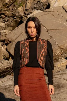 WiDDA berlin WiDDA berlin kurze Weste MIA mit Jacquard Muster zum Wenden – Produktbild 1 von 1