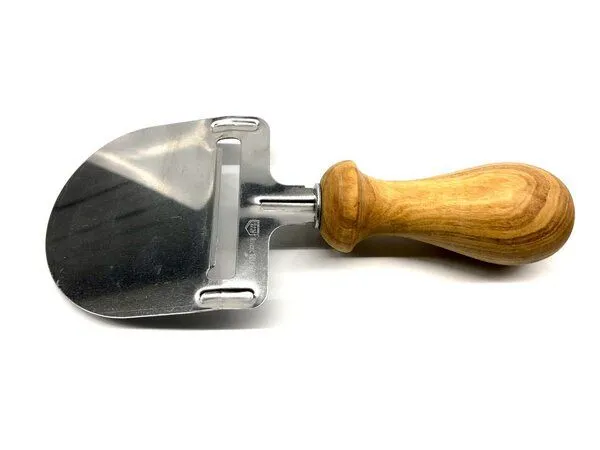 Olivenholz erleben Olivenholz erleben Käsehobel design aus Olivenholz – Produktbild 3 von 3