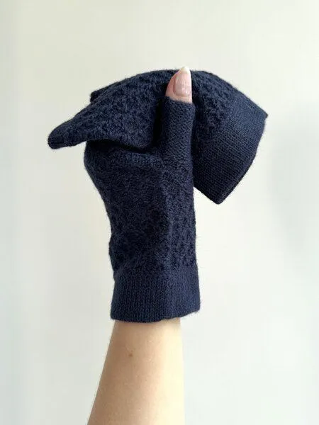 TINKU -Celebrating Bolivian Heritage TINKU -Celebrating Bolivian Heritage 100% Alpaka Fingerlose Handschuhe (MAKI) Handgestrickt aus Bolivien, Blau, – Produktbild 1 von 2
