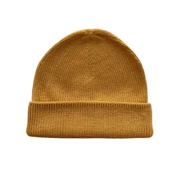 TINKU -Celebrating Bolivian Heritage TINKU -Celebrating Bolivian Heritage 100% Baby Alpaka Beanie Mütze (ILLIMANI) aus Bolivien (Handgestrickt) – Produktbild 1 von 1