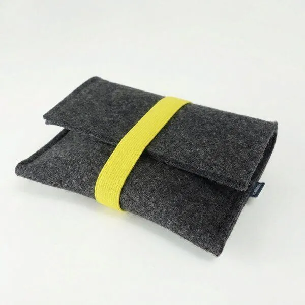 matilda k. manufaktur matilda k. manufaktur Kabel Organizer aus Wollfilz 'otto' in 2 Größen, Anthrazit, – Produktbild 4 von 8
