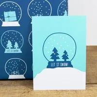 Bow & Hummingbird Bow & Hummingbird Postkarte Let it snow! – Produktbild 1 von 1