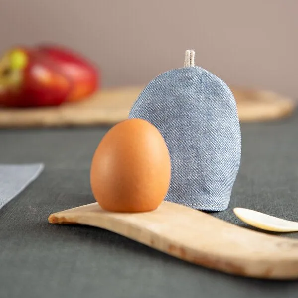 nahtur-design nahtur-design Eierwärmer aus Bioleinen mit Feinloden | Bring Farbe auf Deinen Tisch, Hellblau, – Produktbild 2 von 4