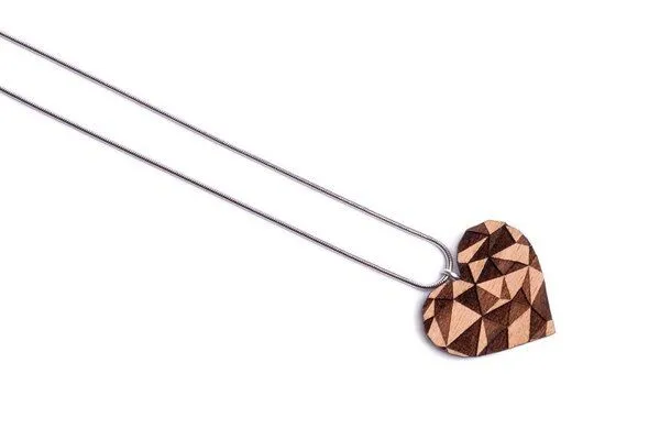 BeWooden BeWooden Herzchen Halskette Love Pendant – Produktbild 2 von 4