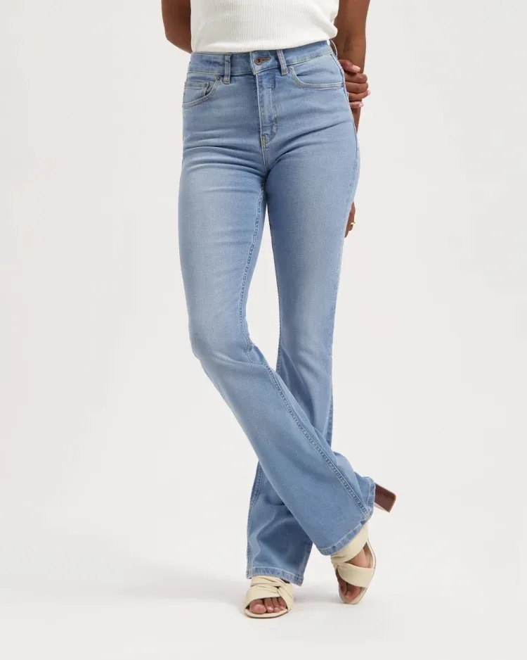 Kuyichi Kuyichi Damen vegan Jeans Zoe Bootcut Lucky Vintage, Hellblau, – Produktbild 1 von 2