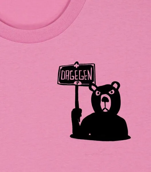 päfjes päfjes Der Bär ist DAGEGEN! Du auch? - Fair Wear Männer Unisex Bio T-Shirt Siebdruck, Bubble pink (rosa), – Produktbild 4 von 4