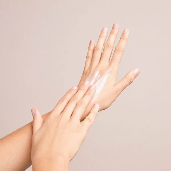 Unicorn Unicorn Handcreme mit Micro Silber, Arganöl und Hylauron – Produktbild 4 von 4