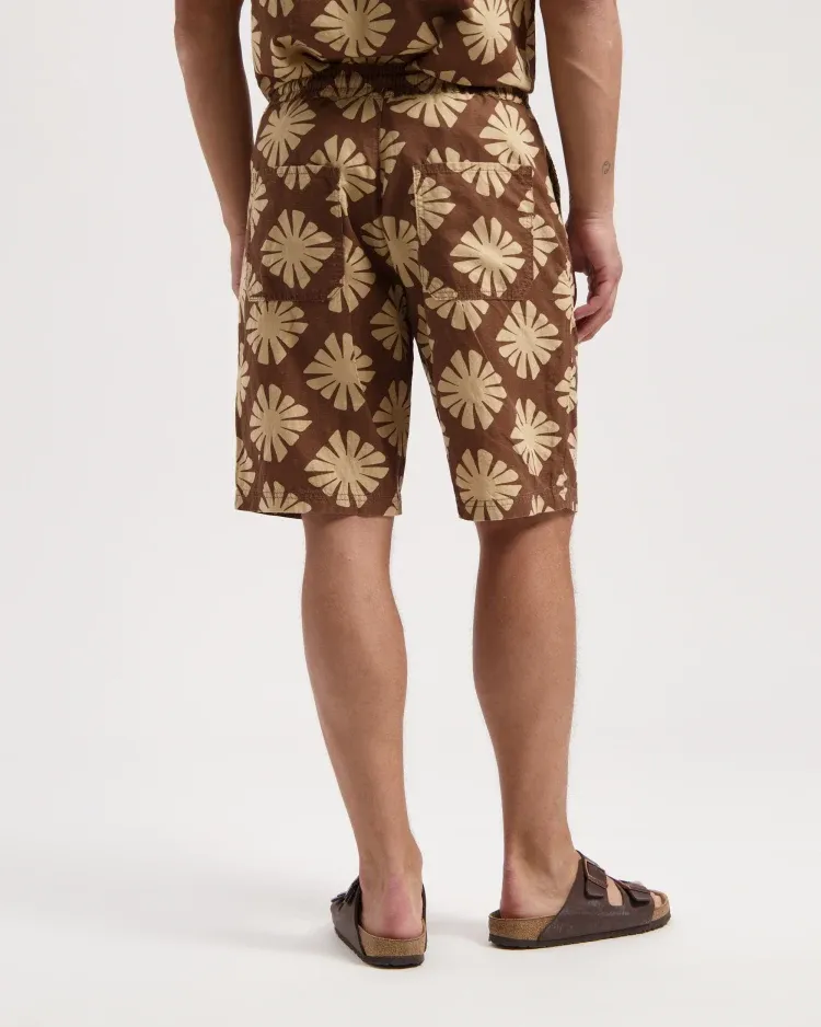 Kuyichi Kuyichi Herren vegan Short Tyler Gedruckt Soft Silt Braun, Braun, – Produktbild 1 von 2