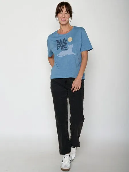 GreenBomb GREENBOMB Panther Leaves Nova - Kastiges T-Shirt aus Bio-Baumwolle / hochwertiger Print / GOTS / Fair & Vegan, Blau (gletscherblau), – Produktbild 3 von 4