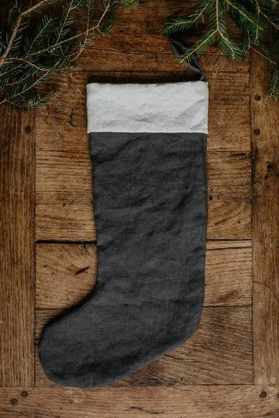 AmourLinen AmourLinen Weihnachtsstrumpf aus Leinen, Charcoal (schwarz), – Produktbild 1 von 2