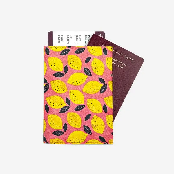 paprcuts paprcuts RFID Reisepasscover, Pink lemon (pink gelb), – Produktbild 1 von 4