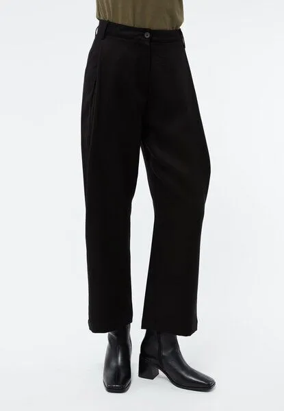 Givn Berlin Givn Berlin Stoffhose GBMAIVE aus TENCEL mit einseitiger Liegefalte, Black, – Produktbild 2 von 3