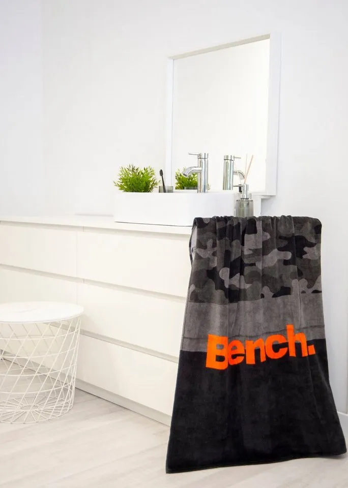 Bench. Bench. Strandtuch Bench, Velours (1-St), mit dekorativem "Bench" Schriftzug, Grau, – Produktbild 8 von 8