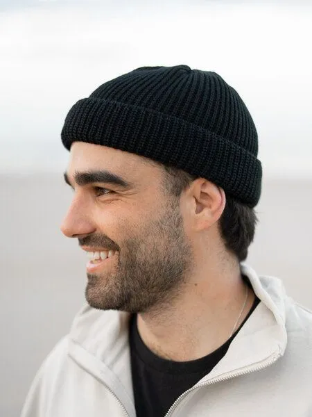 FUXBAU FUXBAU Kurze Merino Fischermütze, Schwarz, – Produktbild 3 von 4