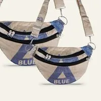 Nyuzi Blackwhite Nyuzi Blackwhite Upcycling Crossbodytasche | Umhängetaschefairtrade aus alten zementsäcken in verschiedenen Farben und Größen – Produktbild 1 von 1