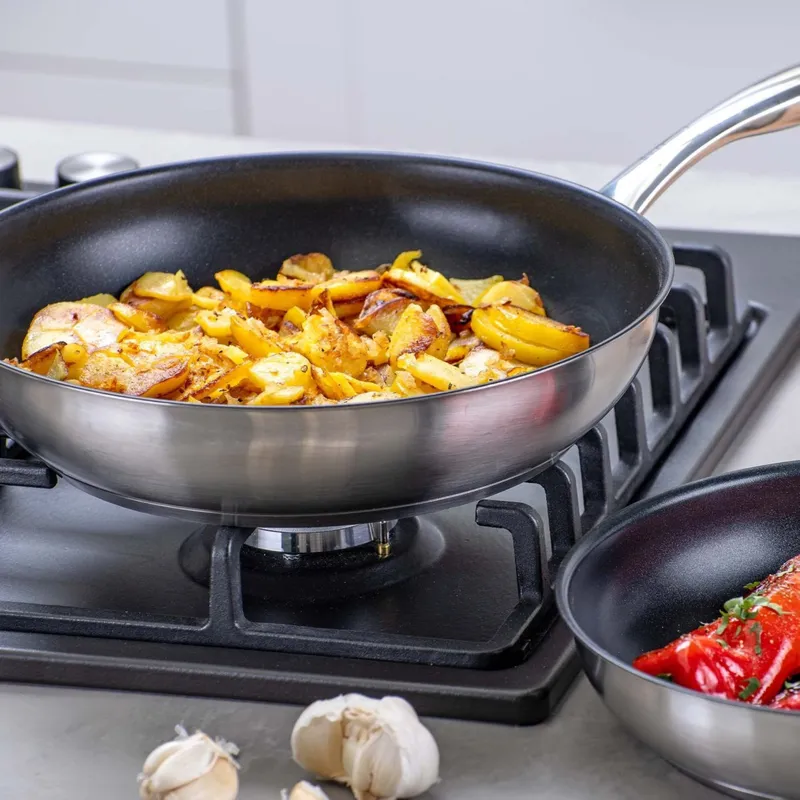 Chefkoch trifft Fackelmann Chefkoch trifft Fackelmann Bratpfanne München, Antihaft, Ø28cm – Produktbild 2 von 3