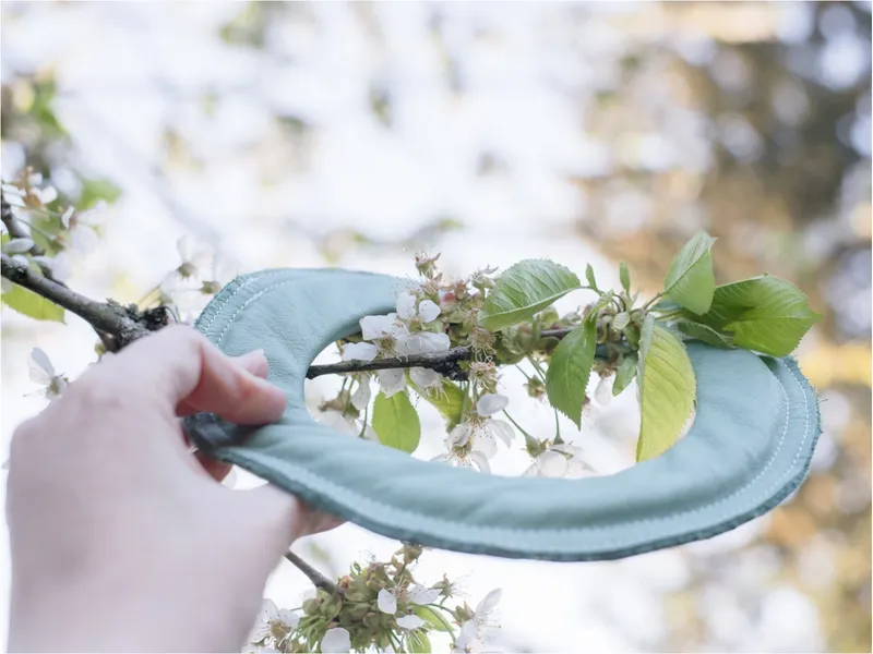 Pantolinos Pantolinos Frisbee Wurfring "Loop" aus pflanzlich gegerbtem Leder (22 cm Durchmesser), Grün, – Produktbild 2 von 2