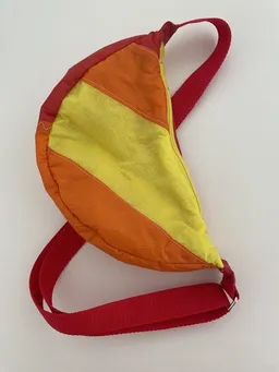 Skrabak Skrabak Upcycling-Bauchtasche aus Segeltuch (handgefertigte Unikate) – Produktbild 1 von 1