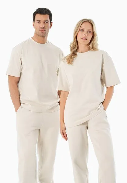 ORGANICATION ORGANICATION TUSSEM | Essentials Travel Unisex T-Shirt aus Bio-Baumwolle, Off white, – Produktbild 1 von 4