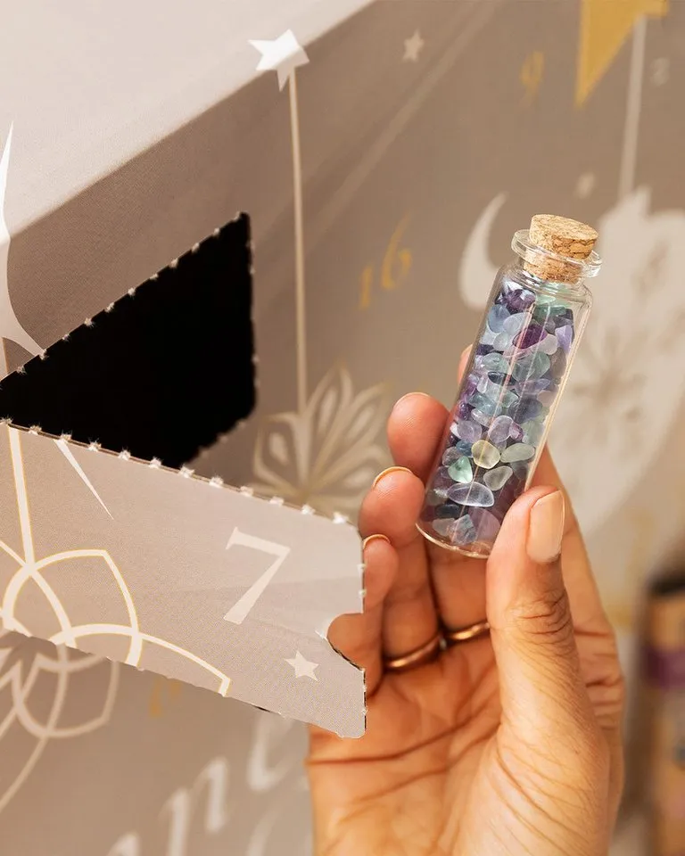 Oh Shanti Oh Shanti Adventskalender Selfcare 2026 – 24 Wohlfühl-Überraschungen, 24 Selfcare-Produkte mit je 1 Affirmationskarte pro Türchen – Produktbild 4 von 5