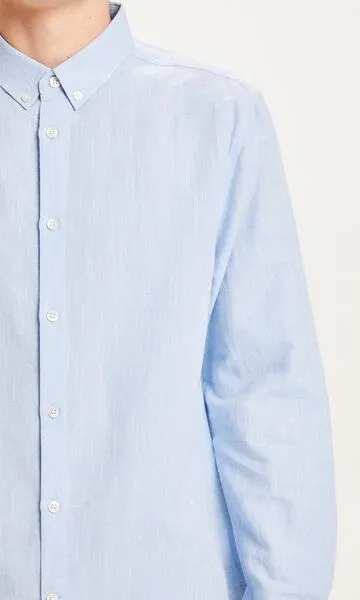 KnowledgeCotton Apparel KnowledgeCotton Apparel Leinenhemd - Custom fit linen shirt, Hellblau (sky), – Produktbild 4 von 4