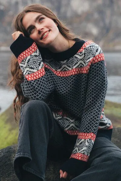 Kopyto Kopyto DACHS RWS – Damen-Wollpullover mit Beskiden-Muster, Denimblau-weiss, – Produktbild 4 von 4
