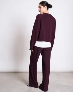 JAN N JUNE JAN 'N JUNE Damen vegan Strickjacke Relaxed Crewneck Sivia Cherry Lacquer – Produktbild 1 von 1