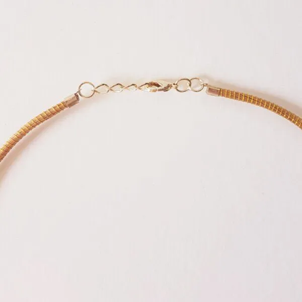 BAGHI BAGHI Collier Ipanema aus goldenem Gras – Produktbild 1 von 1