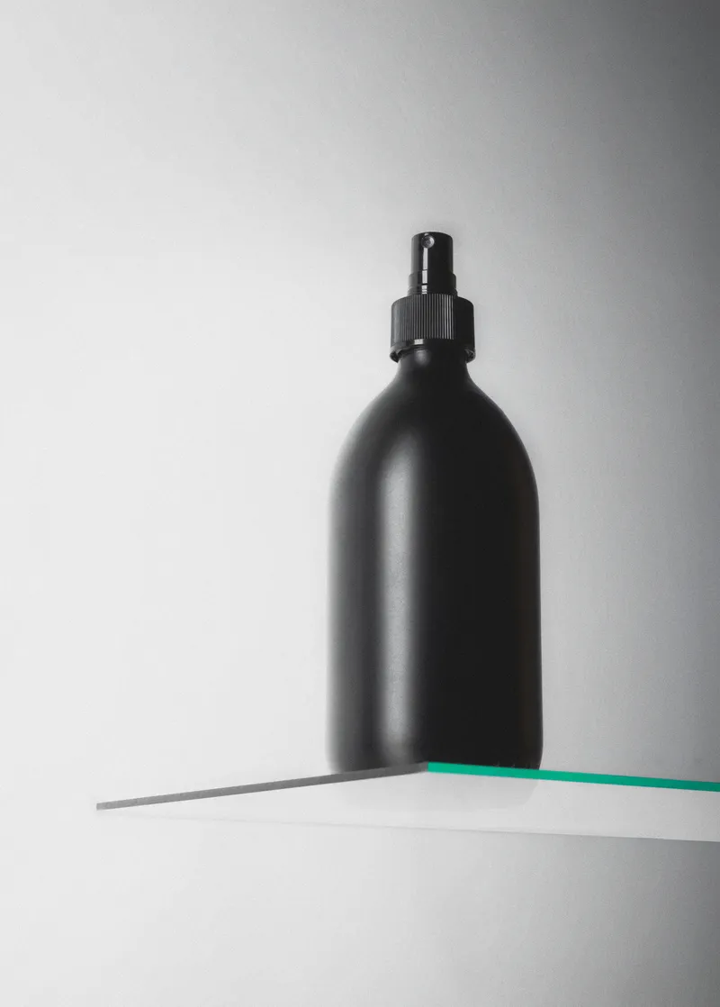 Schwarze Zerstäuber-Sprühflasche – Produktbild 1 von 2