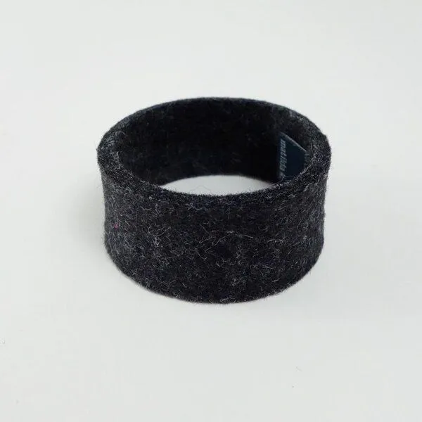 matilda k. manufaktur matilda k. manufaktur Serviettenringe 'ava' aus Wollfilz in vielen Farben, Anthrazit, – Produktbild 1 von 4