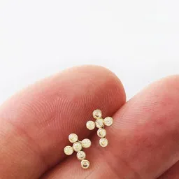 BELLYBIRD Jewellery BELLYBIRD Jewellery OHRSTECKER - kleines Kreuz mit Zirkoniasteinen, 375 Gold – Produktbild 1 von 1