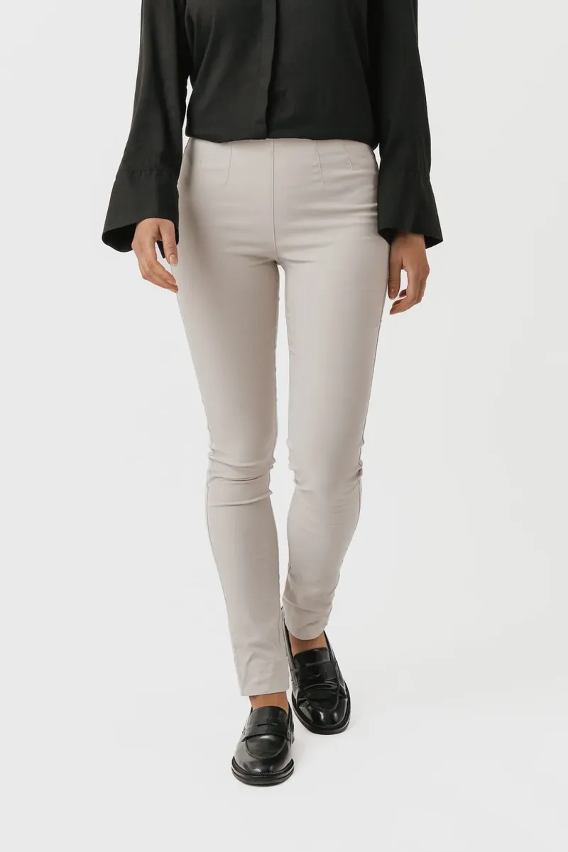 LAURIE LAURIE Damen vegan Hose Vicky Slim Mittellang Grau Sand, Beige, – Produktbild 2 von 2