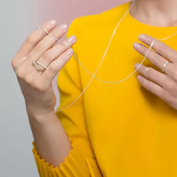 Jonathan Radetz Jewellery Jonathan Radetz Jewellery Kettenring Endless, fine(01), raw(02), Silber 925, Sterlingsilber – Produktbild 3 von 3