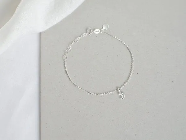 renna deluxe renna deluxe Armband mit Mond Anhänger, Gold, – Produktbild 2 von 3
