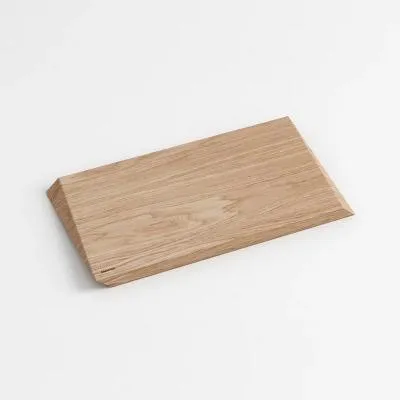 MOEBE Cutting Board Schneidebrett Dekoration MOEBE Farbe: Eiche Grösse : small – Produktbild 1 von 1